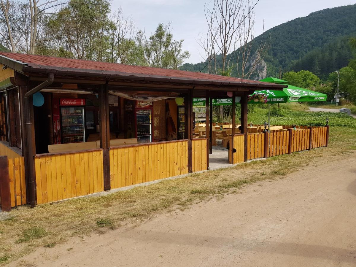 Еко Бунгала Trun Exterior photo